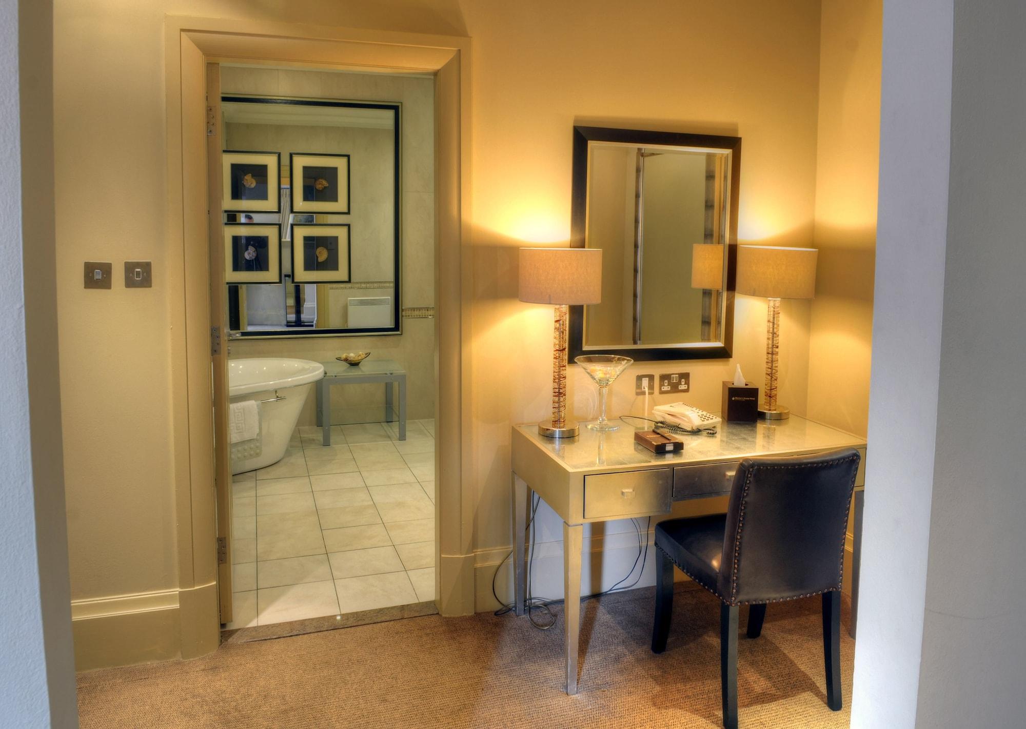 Western House Hotel At Ayr Racecourse Eksteriør billede