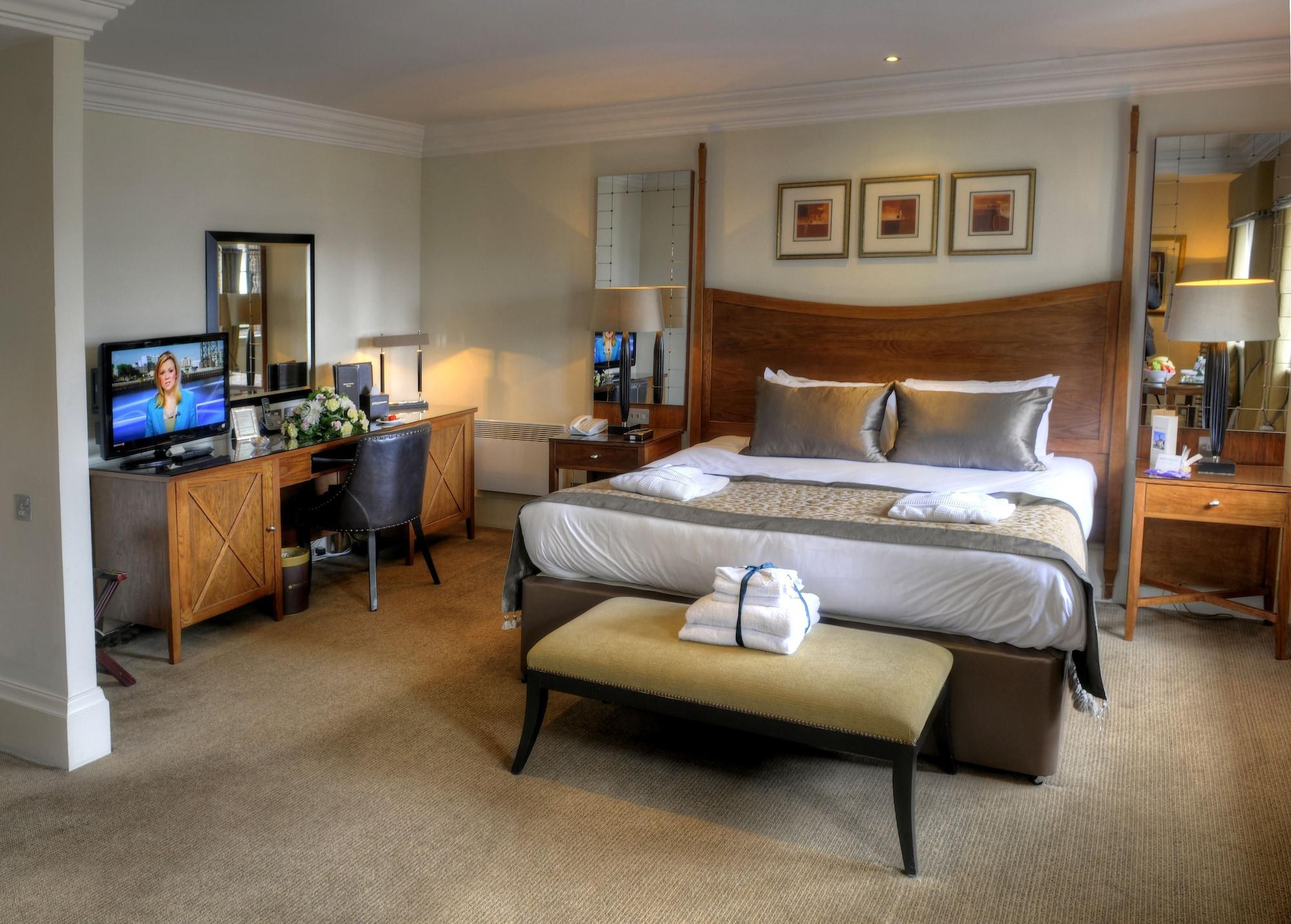 Western House Hotel At Ayr Racecourse Eksteriør billede