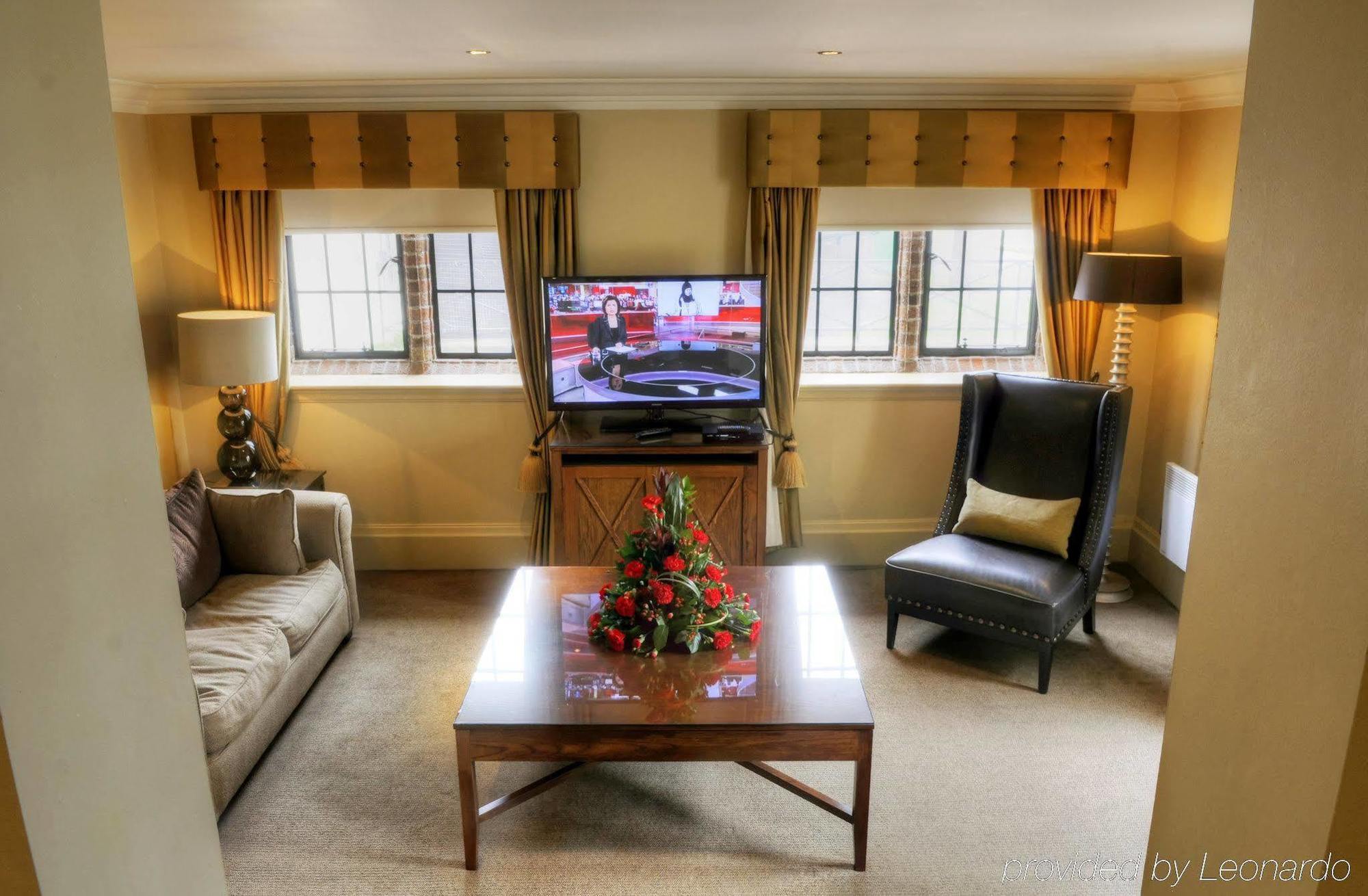 Western House Hotel At Ayr Racecourse Eksteriør billede