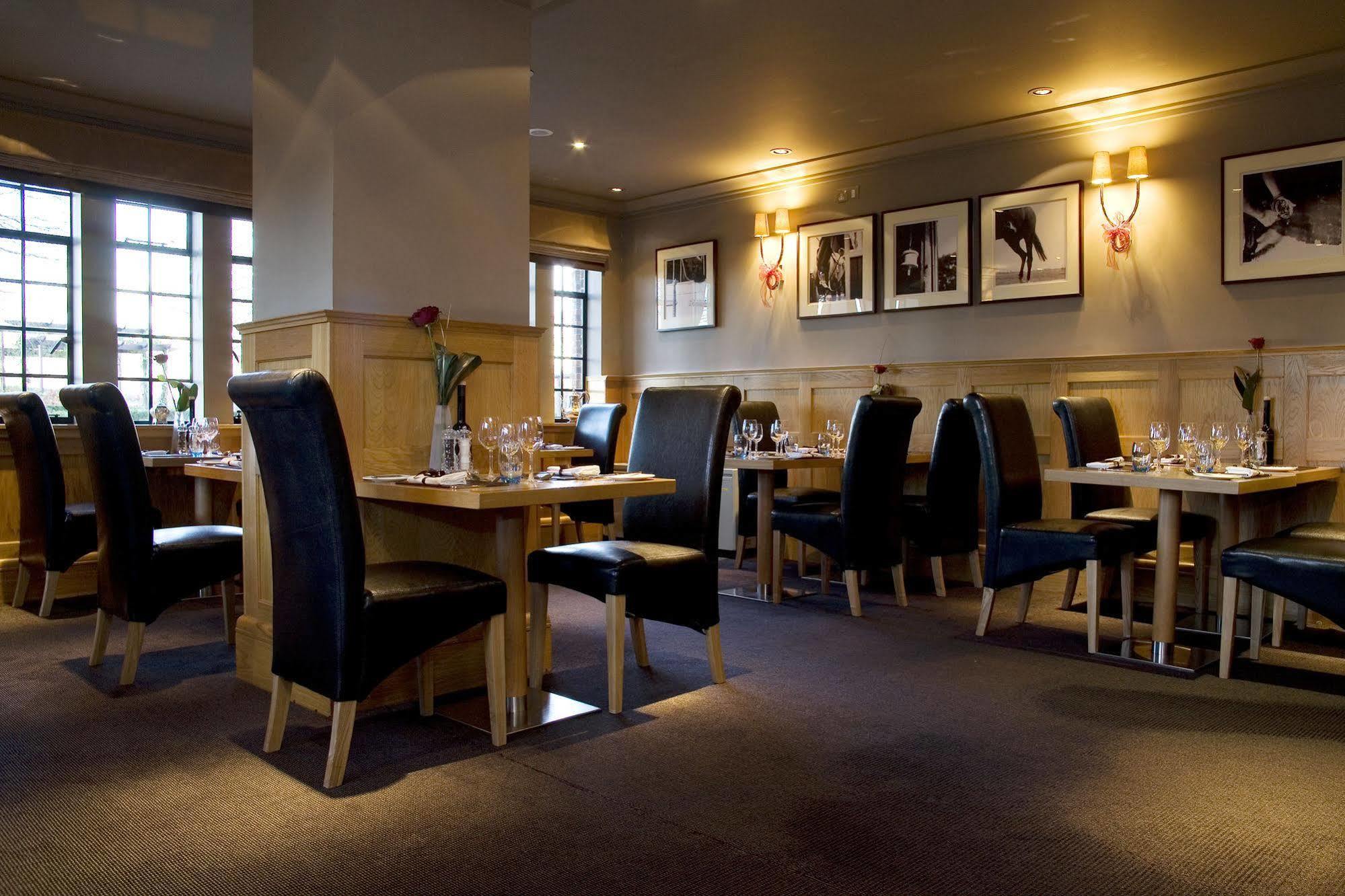 Western House Hotel At Ayr Racecourse Eksteriør billede